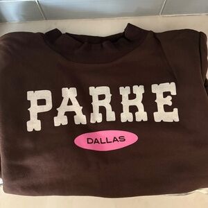 BRAND NEW NEVER WORN - PARKE Signature Mockneck Sweatshirt